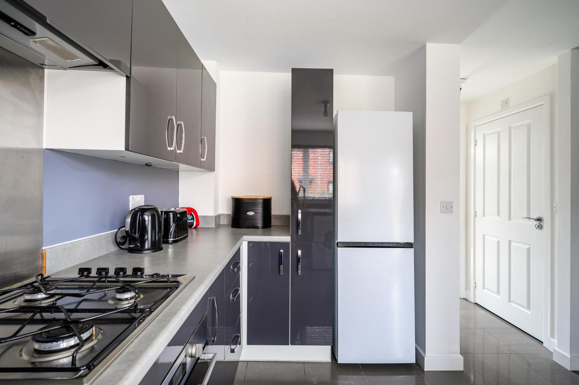 Sleeps 5, Centre Close, Manchester, Free Fast Wi-fi, Free Parking, 55-inch Tv, Self-check In - Contractors!
