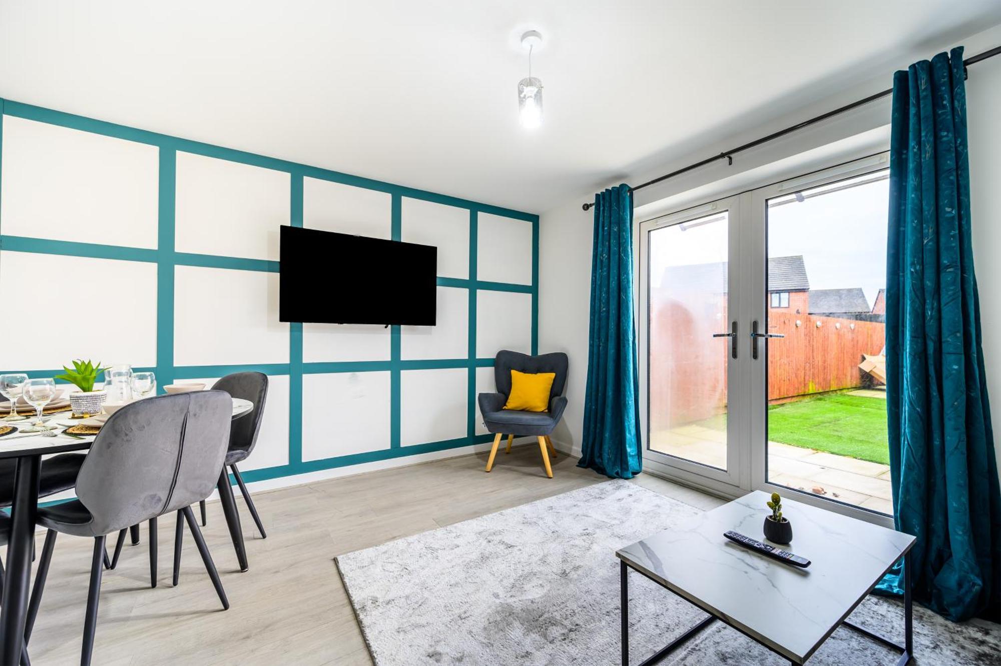 Sleeps 5, Centre Close, Manchester, Free Fast Wi-fi, Free Parking, 55-inch Tv, Self-check In - Contractors! * Manchester