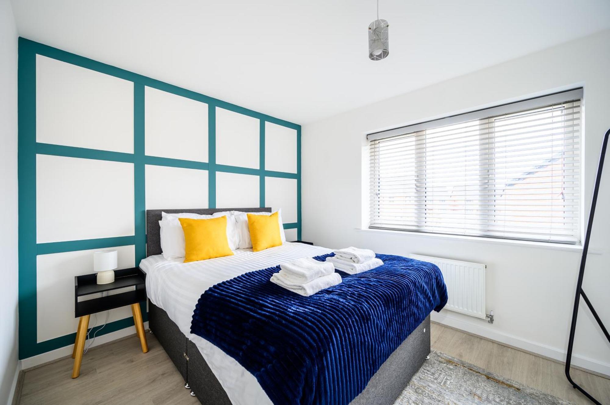 Sleeps 5, Centre Close, Manchester, Free Fast Wi-fi, Free Parking, 55-inch Tv, Self-check In - Contractors!